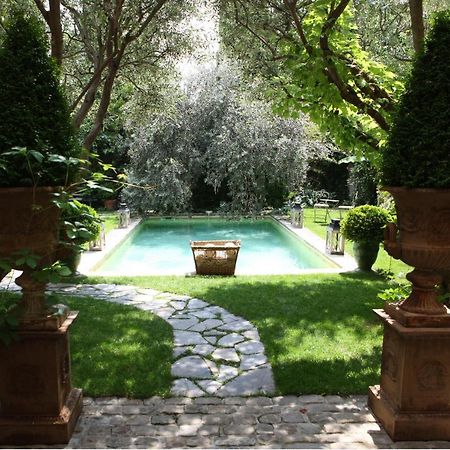 Hotel Jardins Secrets Nîmes Esterno foto