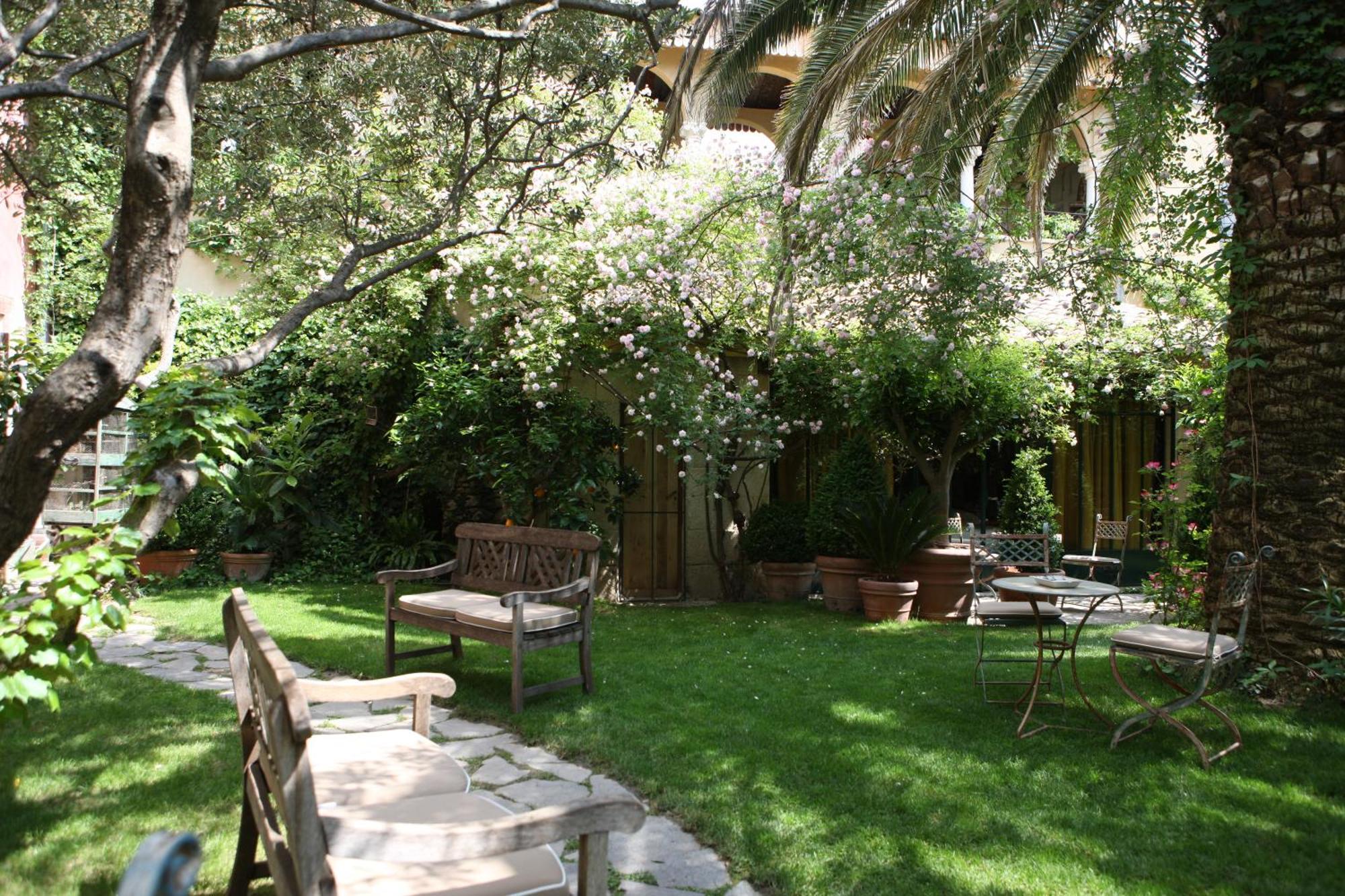 Hotel Jardins Secrets Nîmes Esterno foto