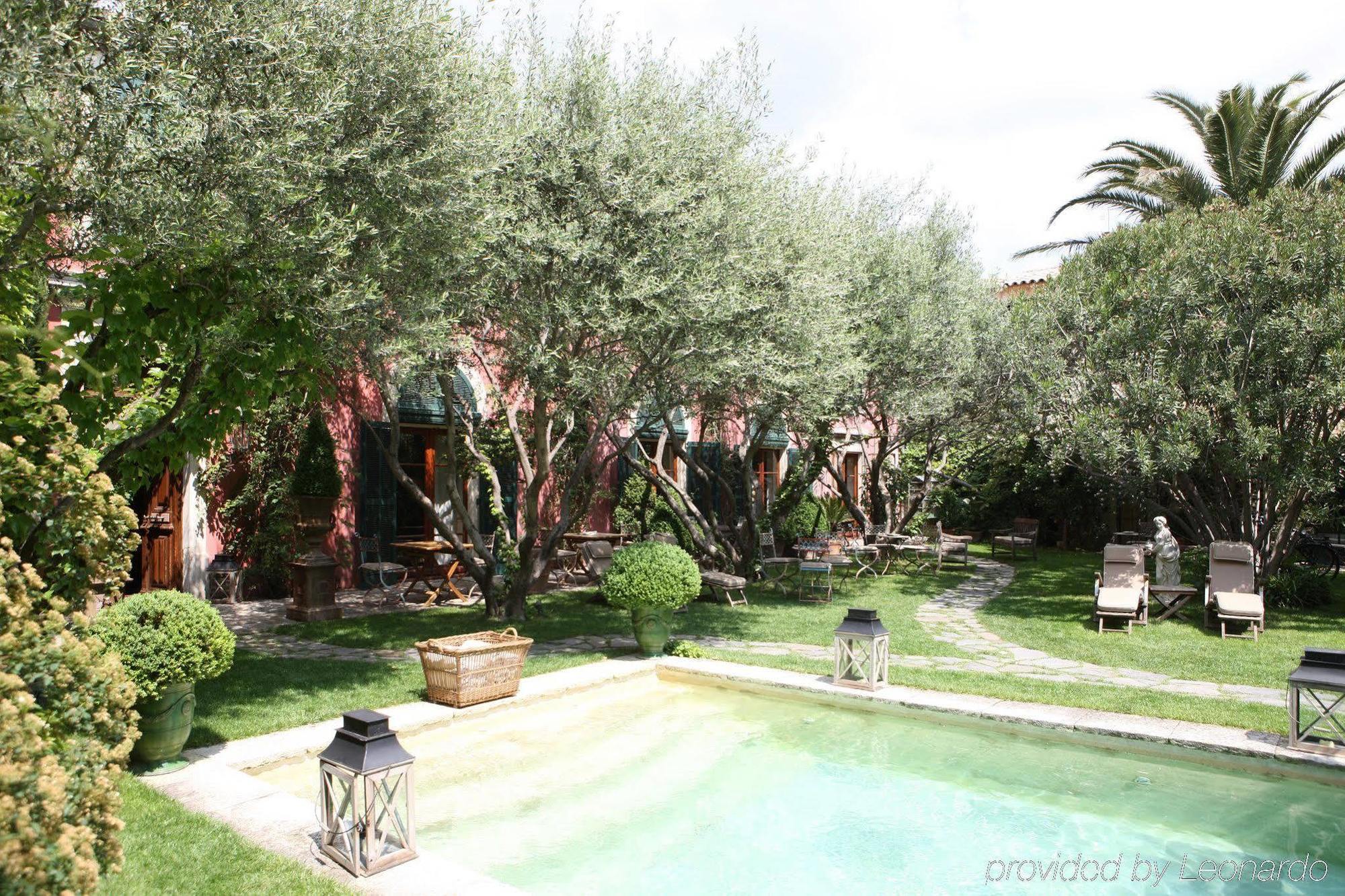 Hotel Jardins Secrets Nîmes Esterno foto