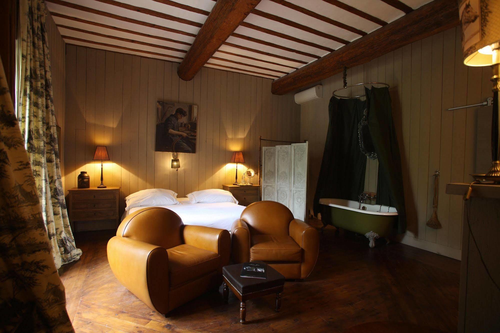 Hotel Jardins Secrets Nîmes Esterno foto